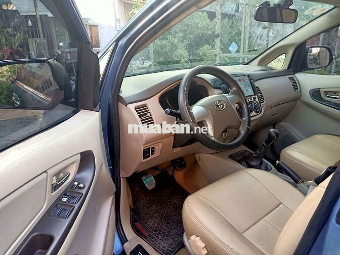 GĐ e cần bán xe Innova 2016 bản E, xe đẹp suất sắc