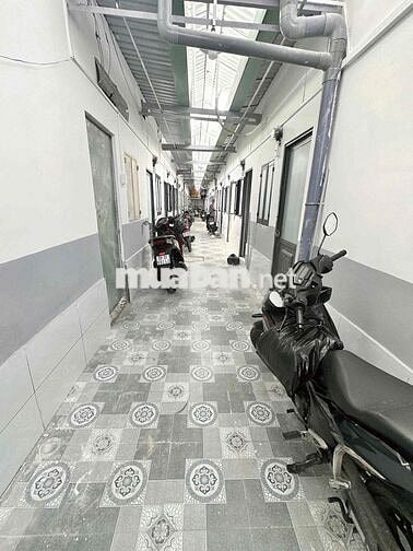 PHÒNG DÃY TRỆT CÓ GÁC KẾ BÊN AEON TÂN PHÚ