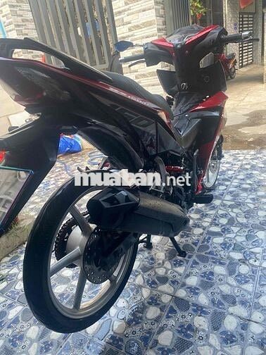 Honda Đỏ đen