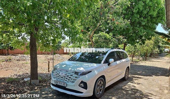 Hyundai CUSTIN 1.5T Trắng 86000 km