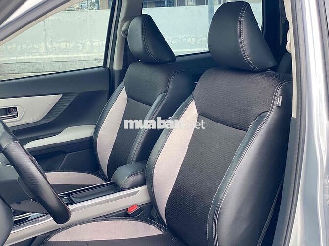 Toyota Veloz Cross 2023 TOP 48.000km Bạc