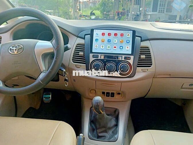 GĐ e cần bán xe Innova 2016 bản E, xe đẹp suất sắc