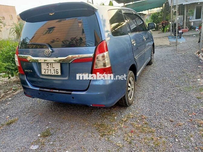 GĐ e cần bán xe Innova 2016 bản E, xe đẹp suất sắc
