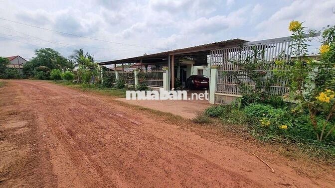 nhà vườn 20x50m đường trung lập
