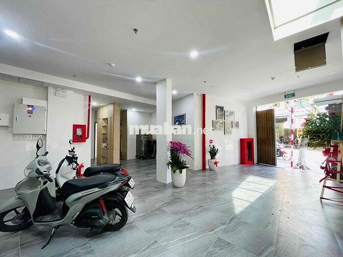 Cho thuê căn hộ cao cấp 2 phòng ngủ gần Cầu Rồng