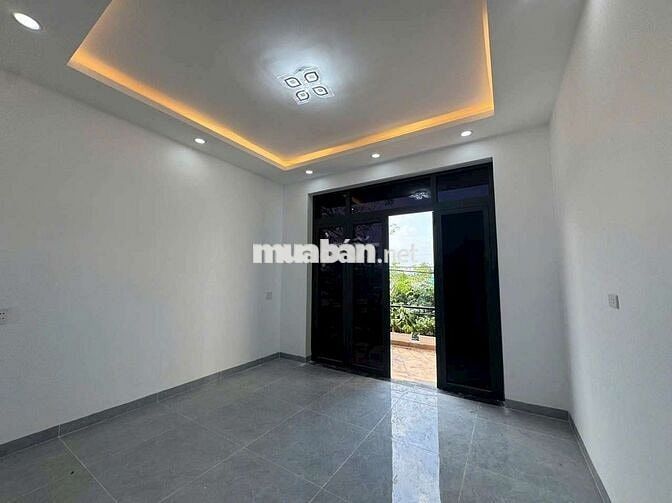 VILLA SIÊU KHỦNG GẦN CHỢ BÌNH CHÁNH FULL NỘI THẤT 