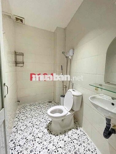 SÁT MT TRẦN HƯNG ĐẠO QUẬN 5 - CHDV MỚI ĐẸP FULL TIỆN ÍCH - DỊCH VỤ