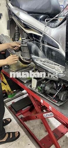 TUYỂN THỢ SỬA CHỮA XE MÁY ĐI LÀM LUÔN