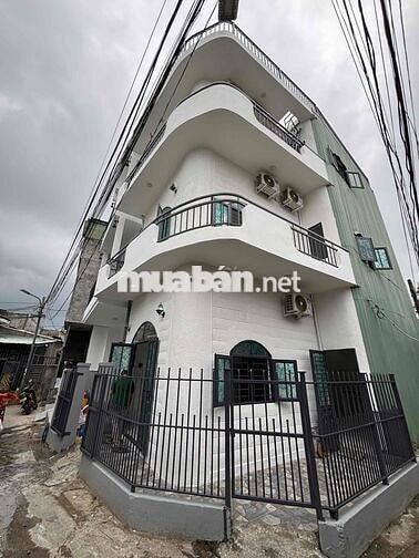 nhà cho thuê ,mới 100% nhà đẹp như hình đầy đủ tiện nghi ,máy lạnh mới