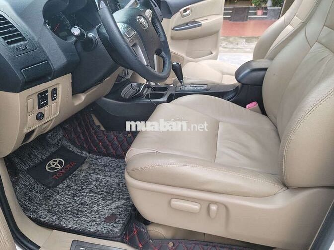 Toyota Fortuner Sportivo TRD 2016 Trắng
