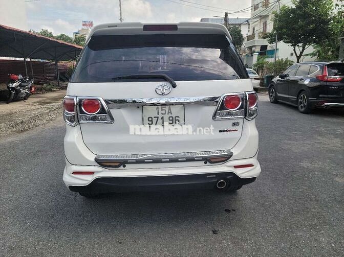 Toyota Fortuner Sportivo TRD 2016 Trắng