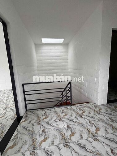 nhà cho thuê ,mới 100% nhà đẹp như hình đầy đủ tiện nghi ,máy lạnh mới