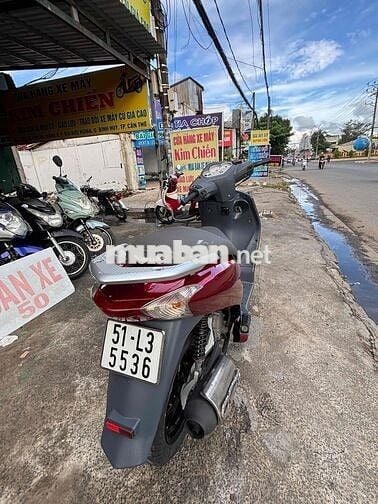 Honda màu Đỏ