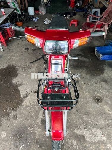 Honda Dream màu Đỏ