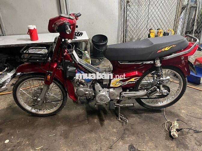 Honda Dream màu Đỏ