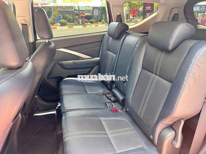 MITSUBISHI XPANDER CROSS  CAM ĐEN 2023-27000KM