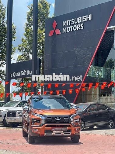 MITSUBISHI XPANDER CROSS  CAM ĐEN 2023-27000KM