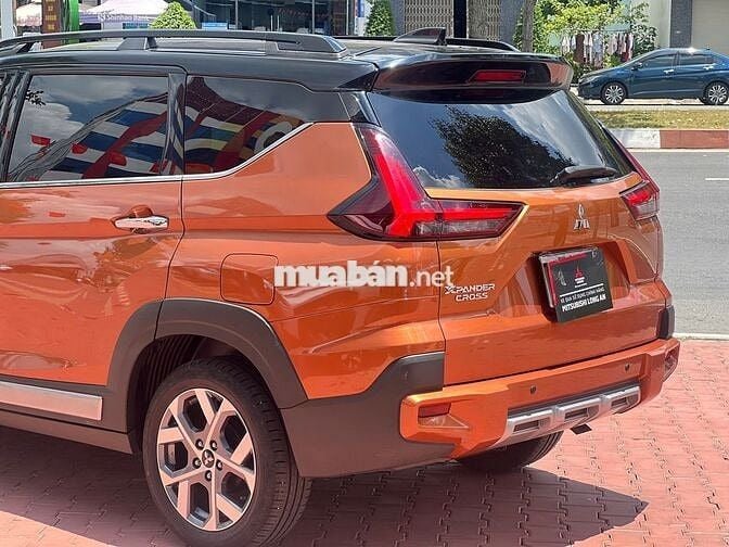 MITSUBISHI XPANDER CROSS  CAM ĐEN 2023-27000KM