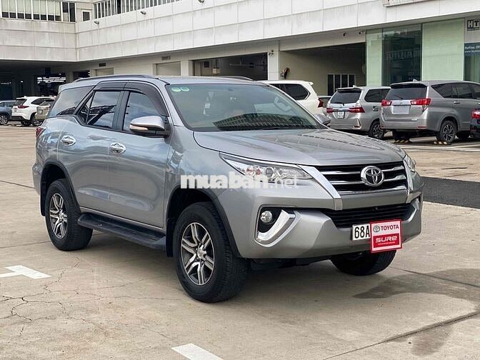 Toyota Fortuner 2017 2.7V AT Bạc