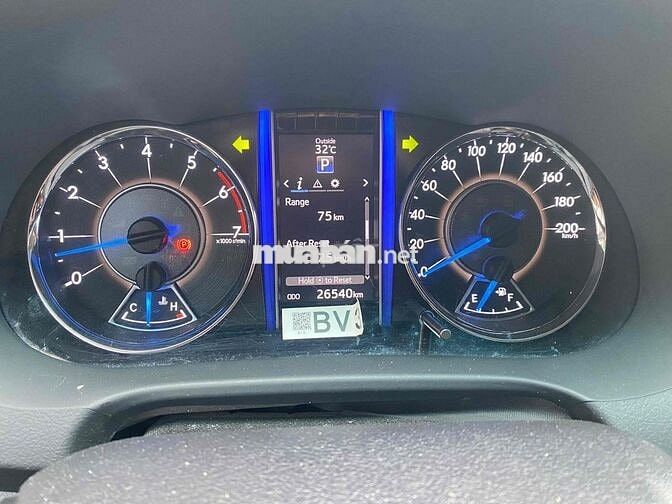 Toyota Fortuner 2017 2.7V AT Bạc