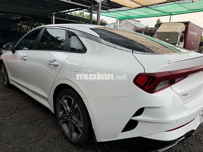 Kia K5 2022 Trắng 5 chỗ
