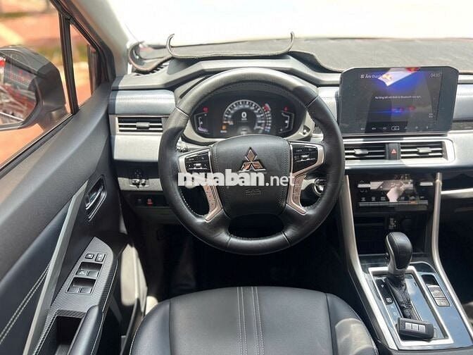 MITSUBISHI XPANDER CROSS  CAM ĐEN 2023-27000KM