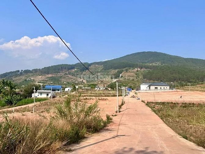 ĐẤT 2 MẶT TIỀN ĐƯỜNG BÊ TÔNG – KHÔNG GIAN THUNG LŨNG THÔNG XANH
