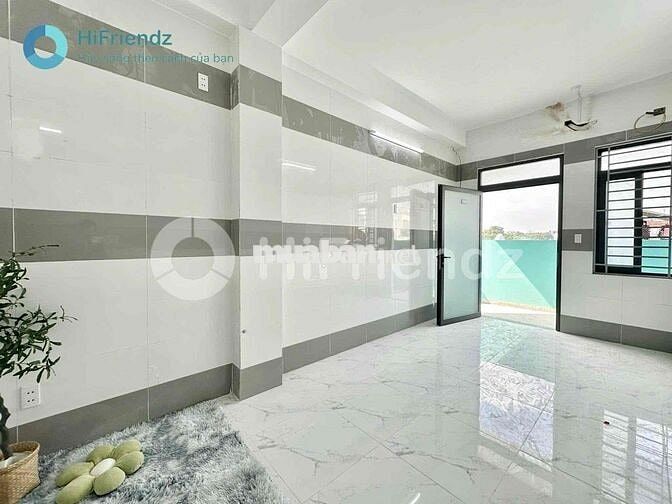 Cho Thuê Phòng Studio Ban Công Rộng Rãi - Ngay Đường Bình Long