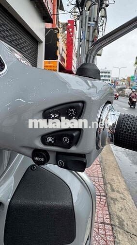 Piaggio Vespa Super GTS 150 2022 Xám 600km