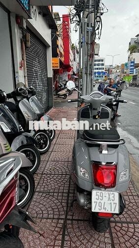 Piaggio Vespa Super GTS 150 2022 Xám 600km