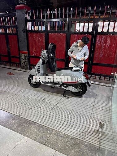 Piaggio Vespa Super GTS 150 2022 Xám 600km