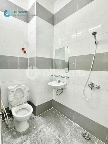 Cho Thuê Phòng Studio Ban Công Rộng Rãi - Ngay Đường Bình Long