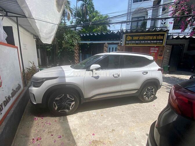 Kia Seltos 2025 Luxury 1.5 AT - 11 km