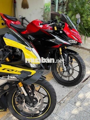 Yamaha R15 V3