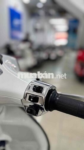 Piaggio Vespa Sprint Cabon 2020 Trắng