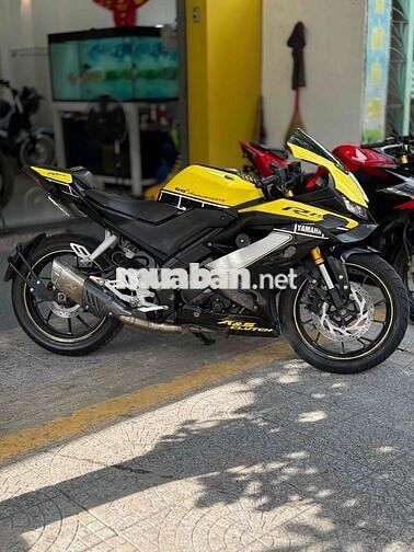 Yamaha R15 V3