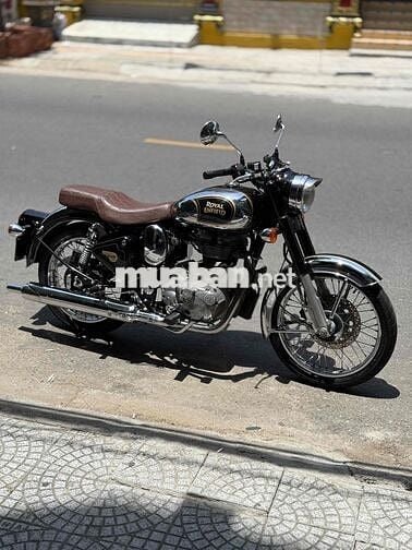 Royal Enfield Classic 500 odo 9400 km