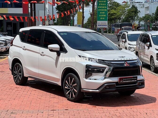 MITSUBISHI XPANDER PREMIUM 2025-7000KM