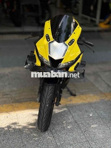 Yamaha R15 V3
