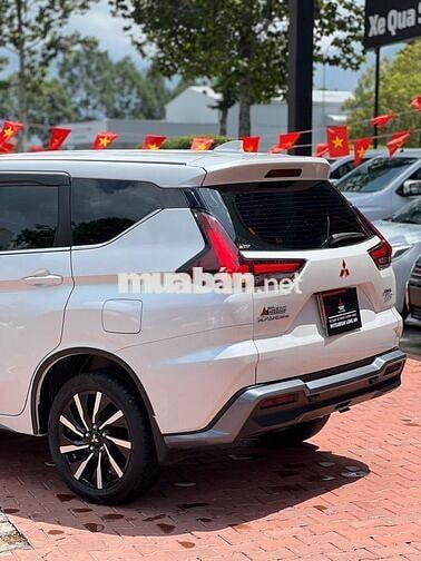 MITSUBISHI XPANDER PREMIUM 2025-7000KM