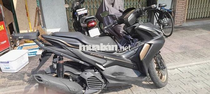 Yamaha NVX 2022 Đen