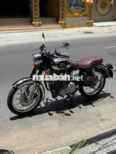 Royal Enfield Classic 500 odo 9400 km