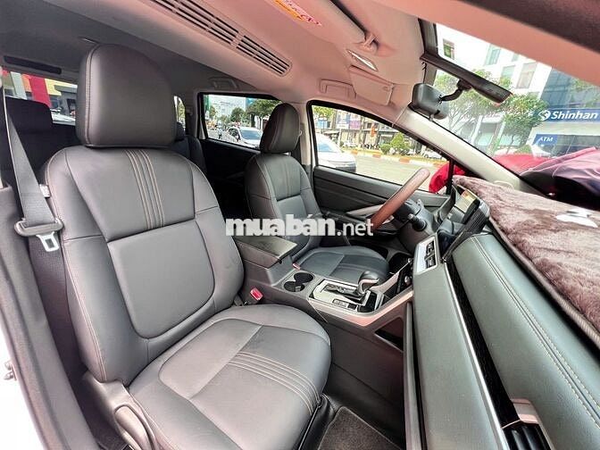 MITSUBISHI XPANDER PREMIUM 2025-7000KM