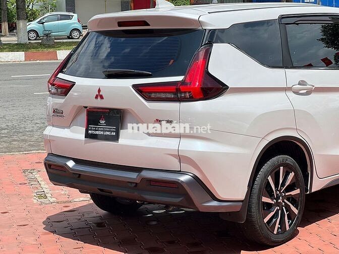 MITSUBISHI XPANDER PREMIUM 2025-7000KM
