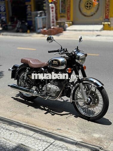 Royal Enfield Classic 500 odo 9400 km