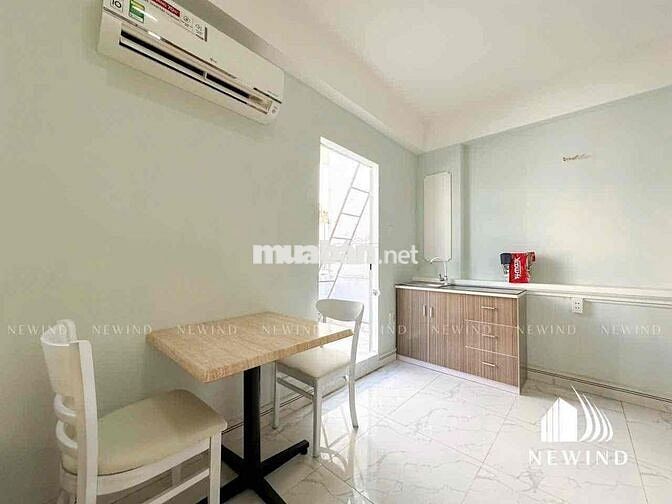 1PN bancol siêu rộng thoáng mát nằm gần cầu nguyễn văn cừ quận 1