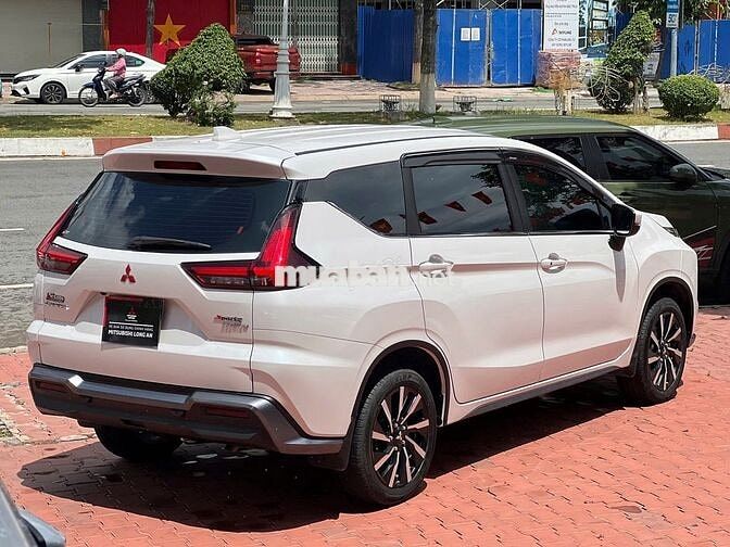 MITSUBISHI XPANDER PREMIUM 2025-7000KM