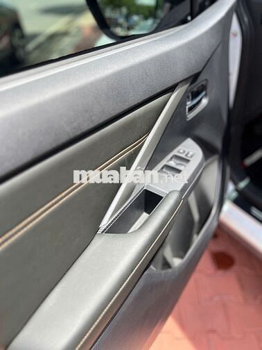 MITSUBISHI XPANDER PREMIUM 2025-7000KM