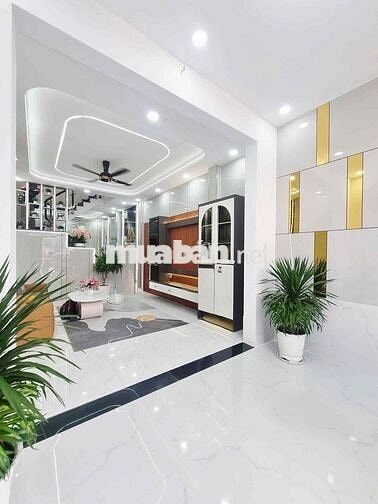 NHÀ ĐẸP KIÊN CỐ – HẺM XE HƠI – NGAY CÔNG VIÊN – SÁT HIỆP THÀNH CITY –