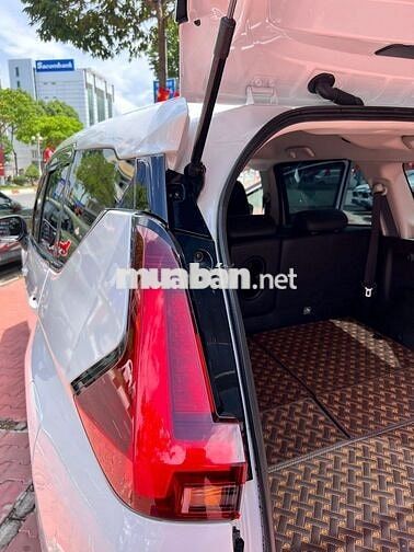 MITSUBISHI XPANDER PREMIUM 2025-7000KM